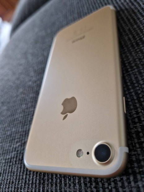 Apple iphone 7 Gold 32 GB