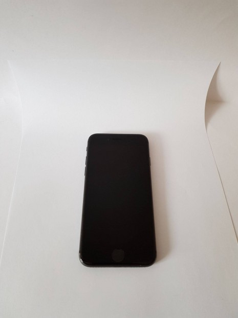 Apple iphone 8 64GB Fekete Krtyafggetlen mobiltelefon j llapotban