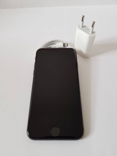 Apple iphone 8 64GB Fekete Krtyafggetlen mobiltelefon j llapotban