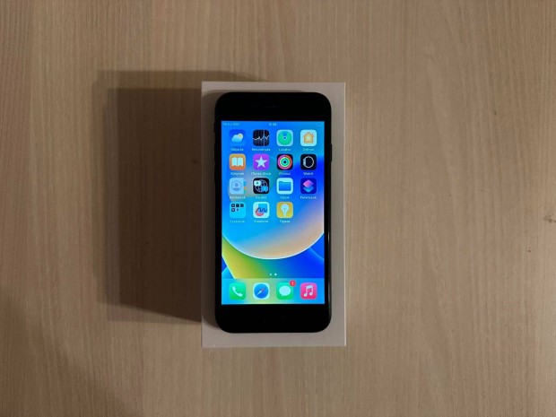 Apple iphone SE 2022 jszer Fekete Garis !