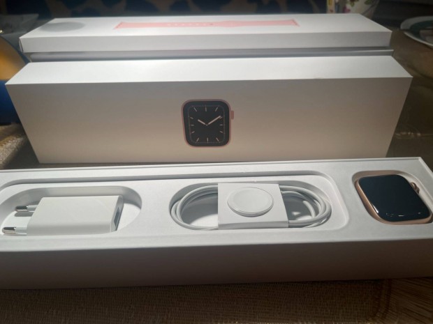 Apple iwatch 5