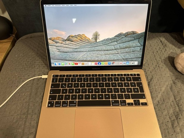 Apple macbook air m1 2020 8/256gb