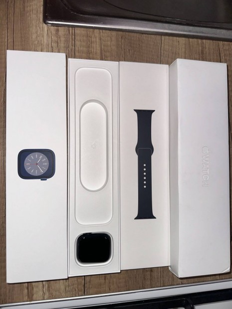 Apple watch S8 45mm