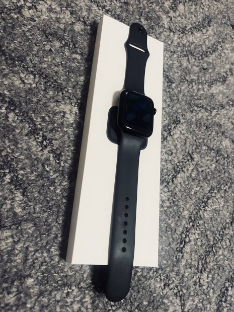 Apple watch SE 2024 midnight black