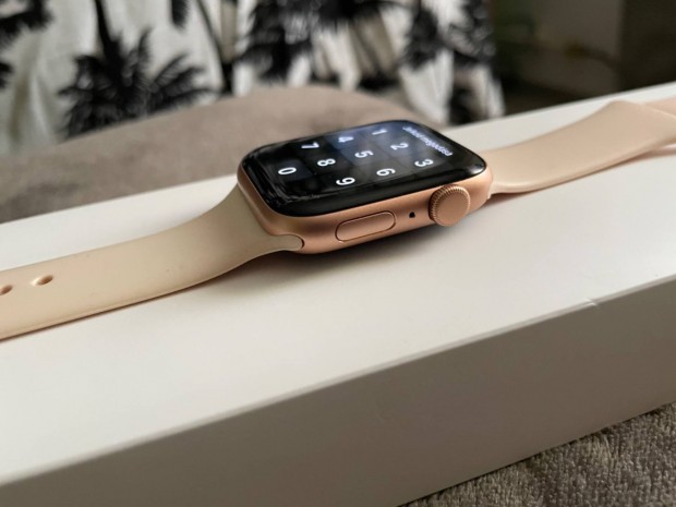 Apple watch SE,44mm-es, arany