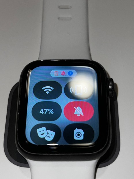 Apple watch se 1 2020 alkatrsznek!