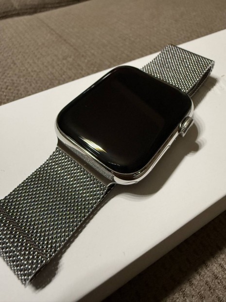 Apple watch series 6 GPS + Cellular Stainless steel