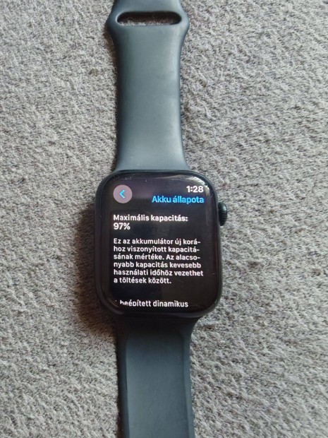 Apple watch series 8