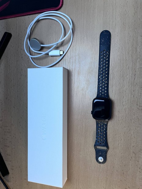 Apple watch series 9 GPS+cellular 45 mm