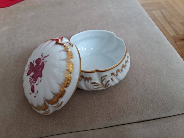 Apponyi mints herendi bonbonier