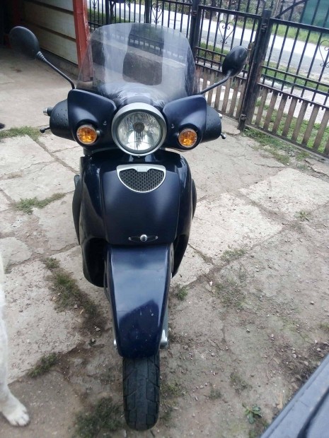 Aprilia 125 műszakis alkatrésznek eladó