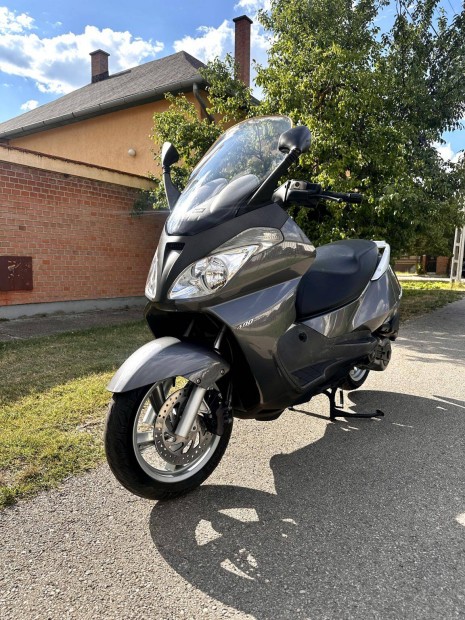 Aprilia Atlantic 400