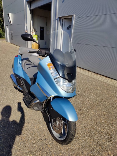 Aprilia Atlantic 500 nagy robog� elad� 