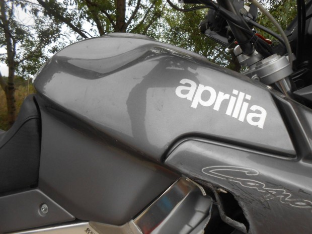 Aprilia ETV 1000 Caponord,2006-osrl :gyri manyag benzintank