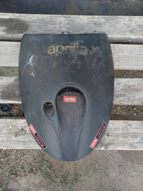 Aprilia Gulliver Első idom betét
