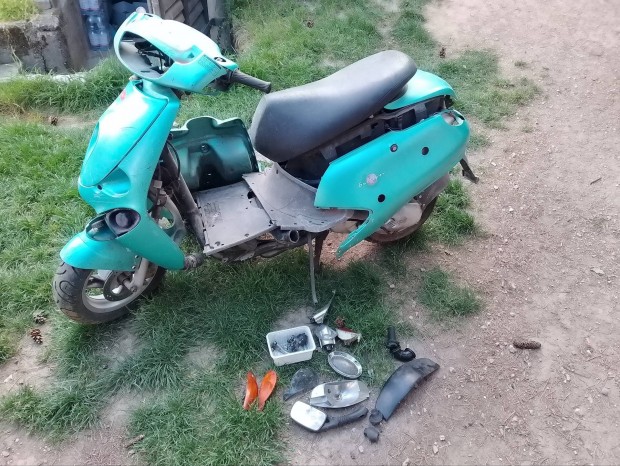 Aprilia Gulliver alkatr�szek alkatr�sz minarelli 