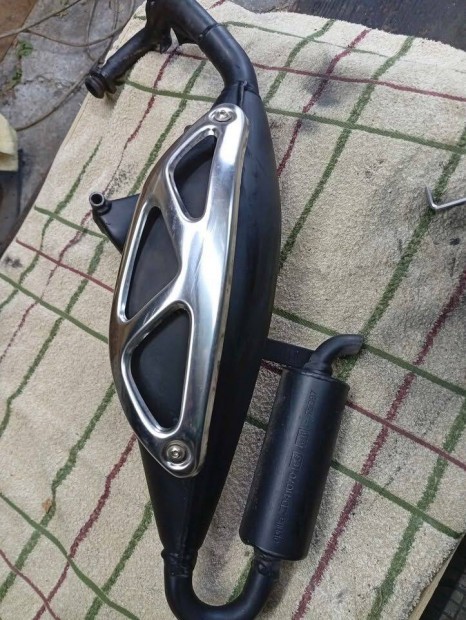 Aprilia Gyri sport kipufog