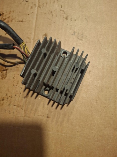 Aprilia Leonardo 250 , Pegaso 650 Bmw F650 fesz�lts�gszab�lyz�