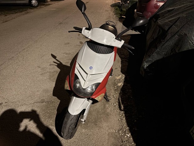 Aprilia Leonardo 250 elado 