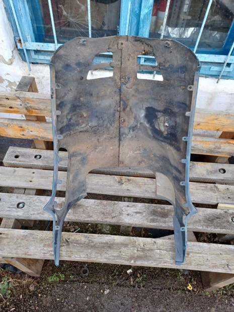 Aprilia Leonardo 250 has idom