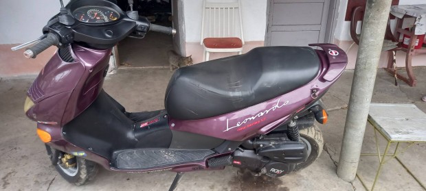 Aprilia Leonardo elad