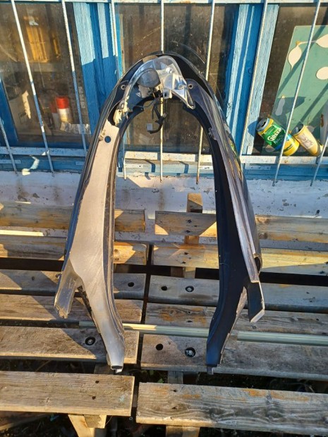 Aprilia Leonardo st ülés alatti idom