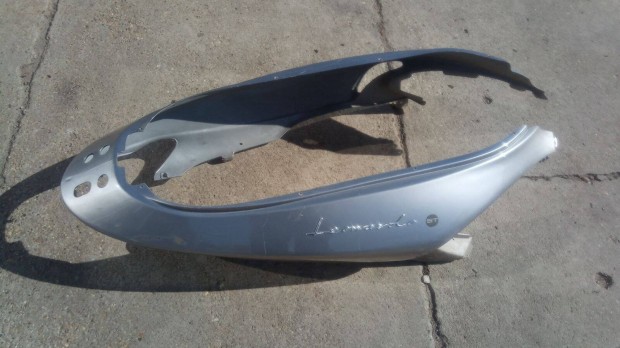 Aprilia Leonardo ls alatti idom