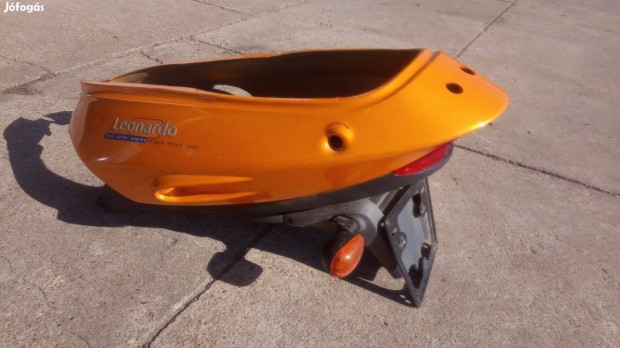 Aprilia Leonardo ülés alatti idom