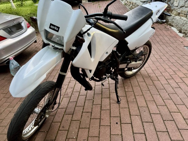 Aprilia MX 50cc Supermoto frissen cserlt csapgyak, szimeringek