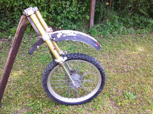 Aprilia RC 50,1979-es kismotorból kivett komplett elsőfutómű