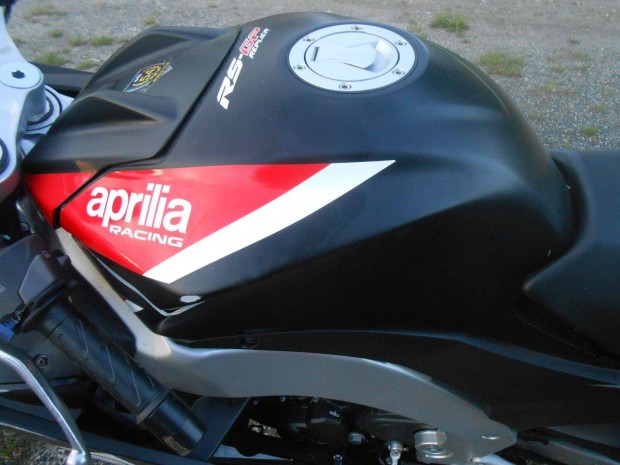 Aprilia RS 125 4T,2023-asrl :3150 km-t hasznlt komplett benzintank