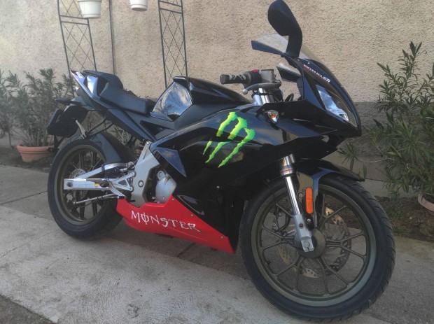 Aprilia RS 50-2T Megbzhat Motorozs