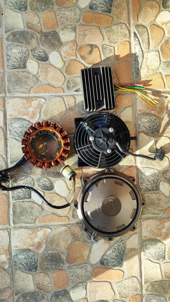 Aprilia RSv 1000/tuono alkatr�szek elad�k 