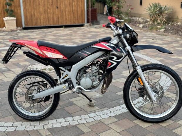 Aprilia RX 50 .