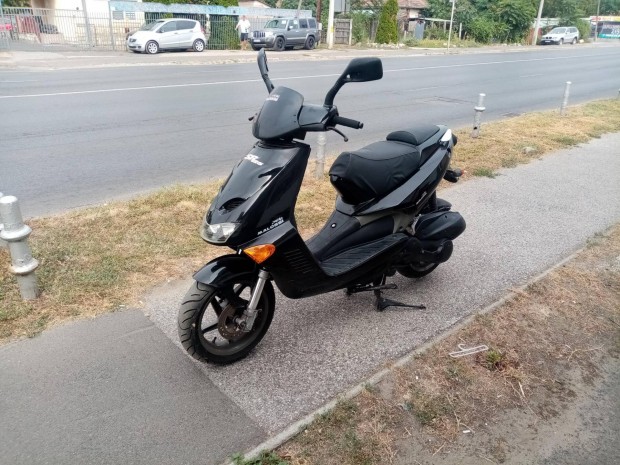 Aprilia SR 125 2t karbis