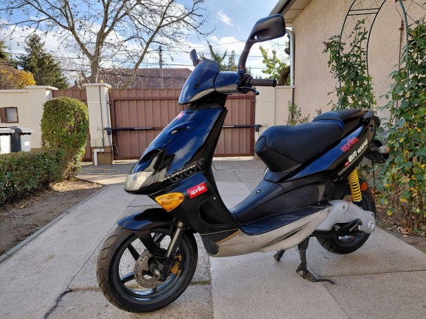 Aprilia SR 50-2T Levegs Karbis Megbzhat Robgzs