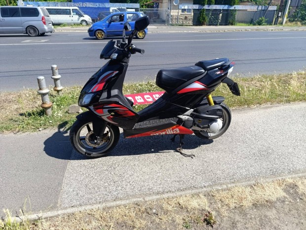 Aprilia SR 50 Factory 2t karbis