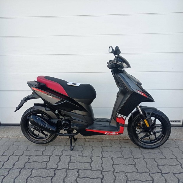 Aprilia SR 50 Motard 2T Szép gyári!