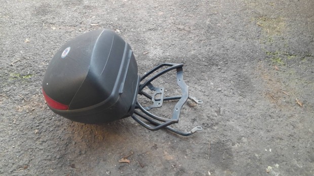 Aprilia SR Factory doboztar� konzol dobozzal