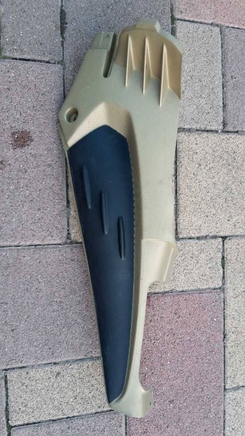 Aprilia SR Kr jobb gerincidom