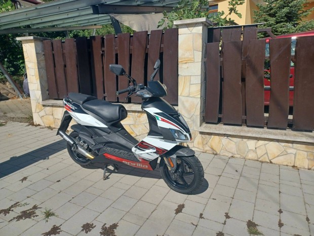 Aprilia SR factory eladó