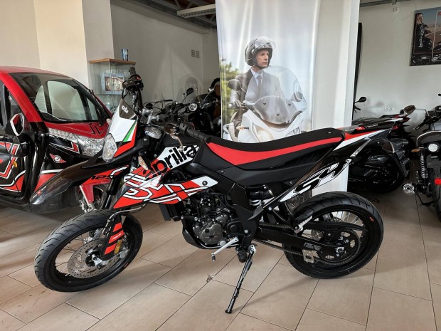 Aprilia SX 125 K�szletr�l azonnal!Ingyenes kisz...