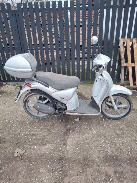 Aprilia Scarabeo 100 4tem papros