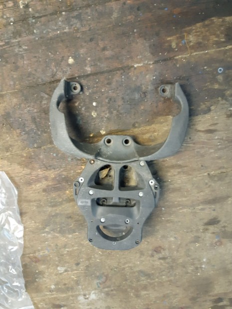 Aprilia Scarabeo 125-200 kapaszkod