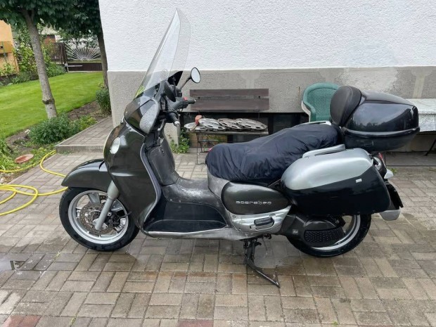 Aprilia Scarabeo 500 Elad