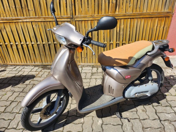 Aprilia Scarabeo 50 2T Még engedménnyel!