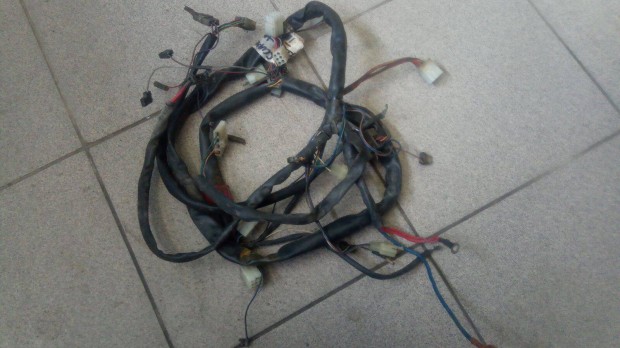 Aprilia Scarabeo 50 2t e-h t�rcsaf�kes k�belk�teg