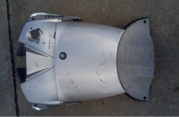 Aprilia Scarabeo Light 125 200 térdidom 2007-2010