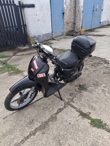 Aprilia Scarabeo bontott alkatrészek