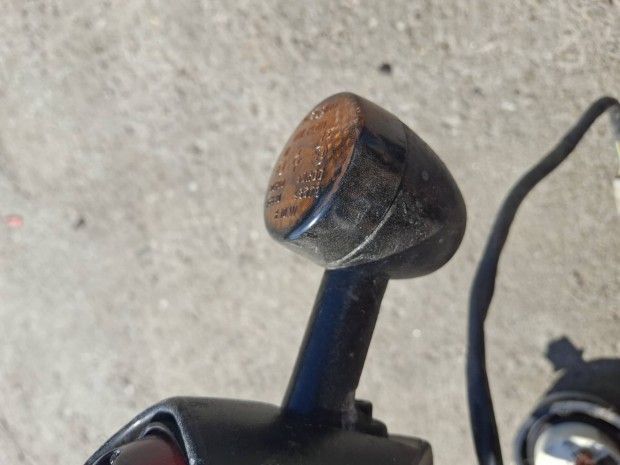 Aprilia Scarabeo hátsó lámpa indexekkel , irányjelzőkkel